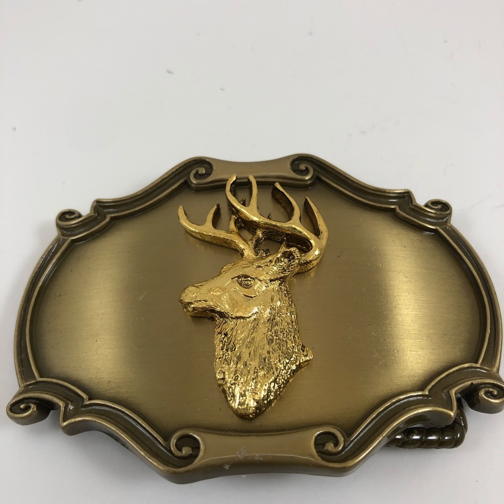 Rain Tree deer belt buckle